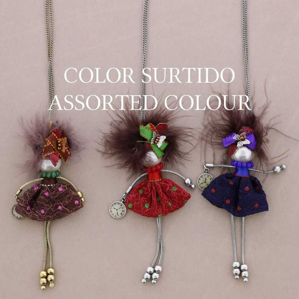 LONG PENDANT NECKLACE LADY QUEEN DOLL