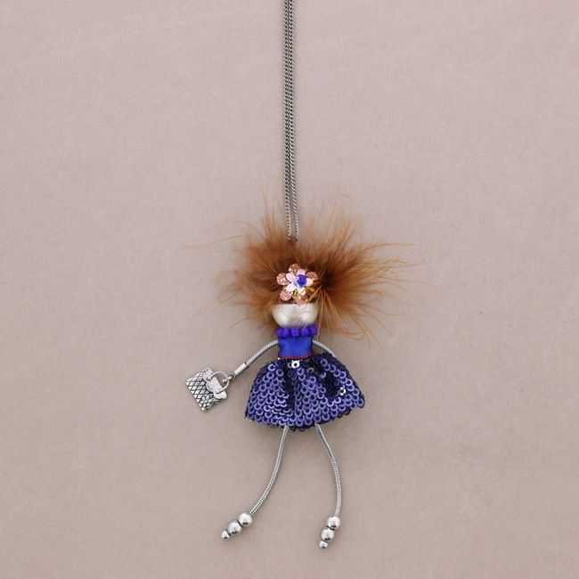 LONG PENDANT NECKLACE LADY QUEEN DOLL
