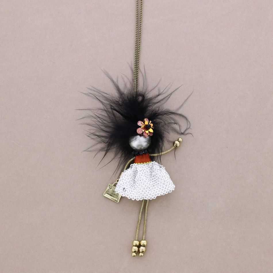 LONG PENDANT NECKLACE LADY QUEEN DOLL