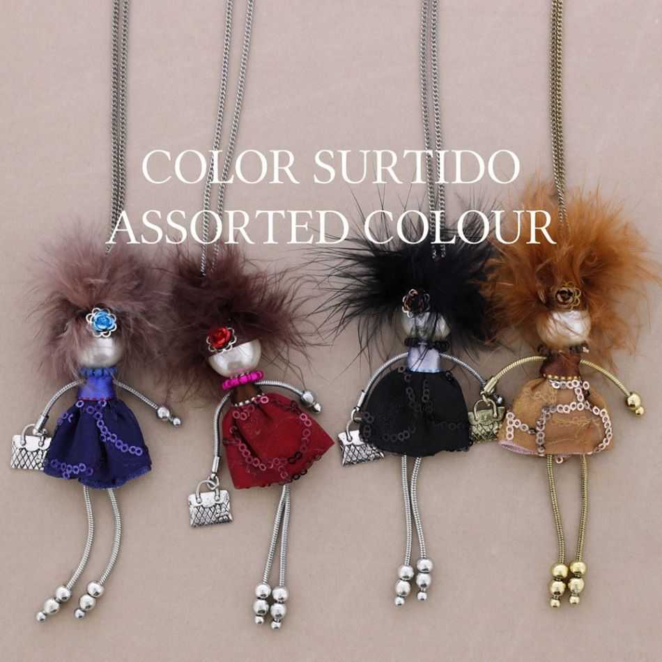 LONG PENDANT NECKLACE LADY QUEEN DOLL