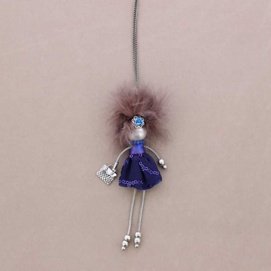 LONG PENDANT NECKLACE LADY QUEEN DOLL