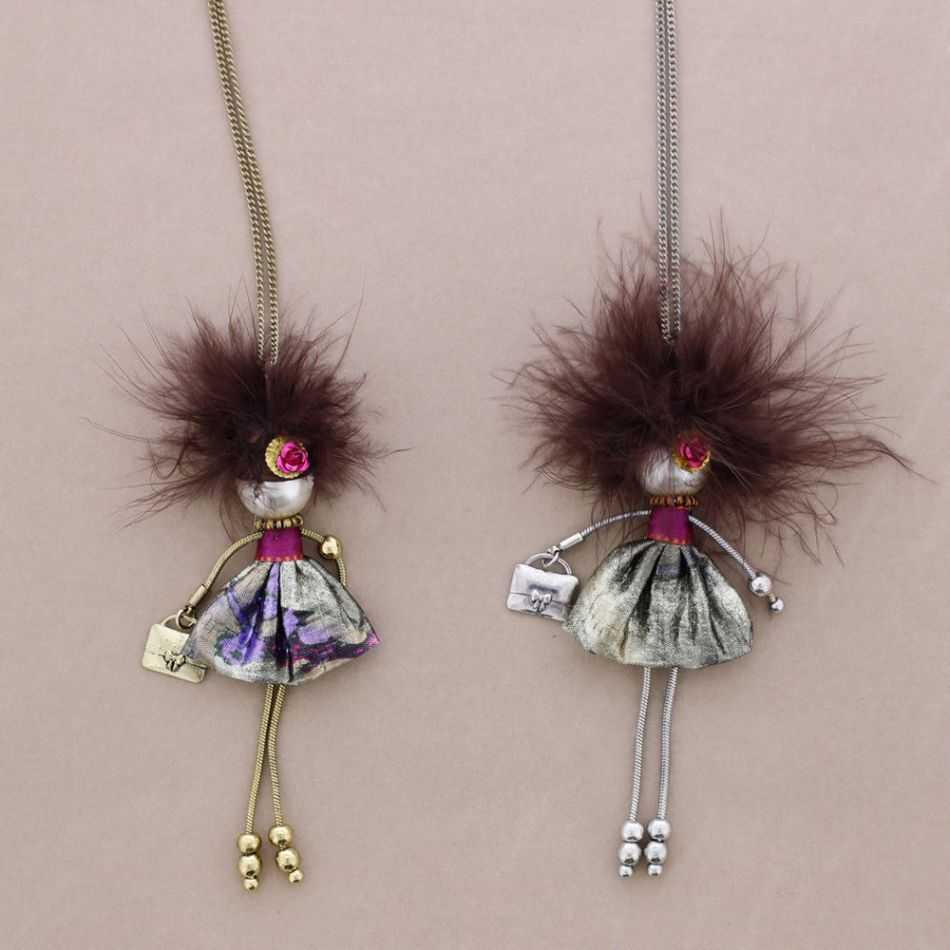 LONG PENDANT NECKLACE LADY QUEEN DOLL