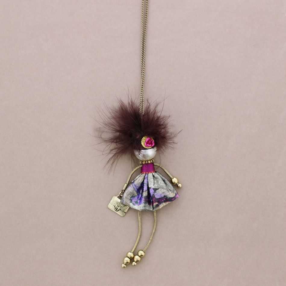 LONG PENDANT NECKLACE LADY QUEEN DOLL