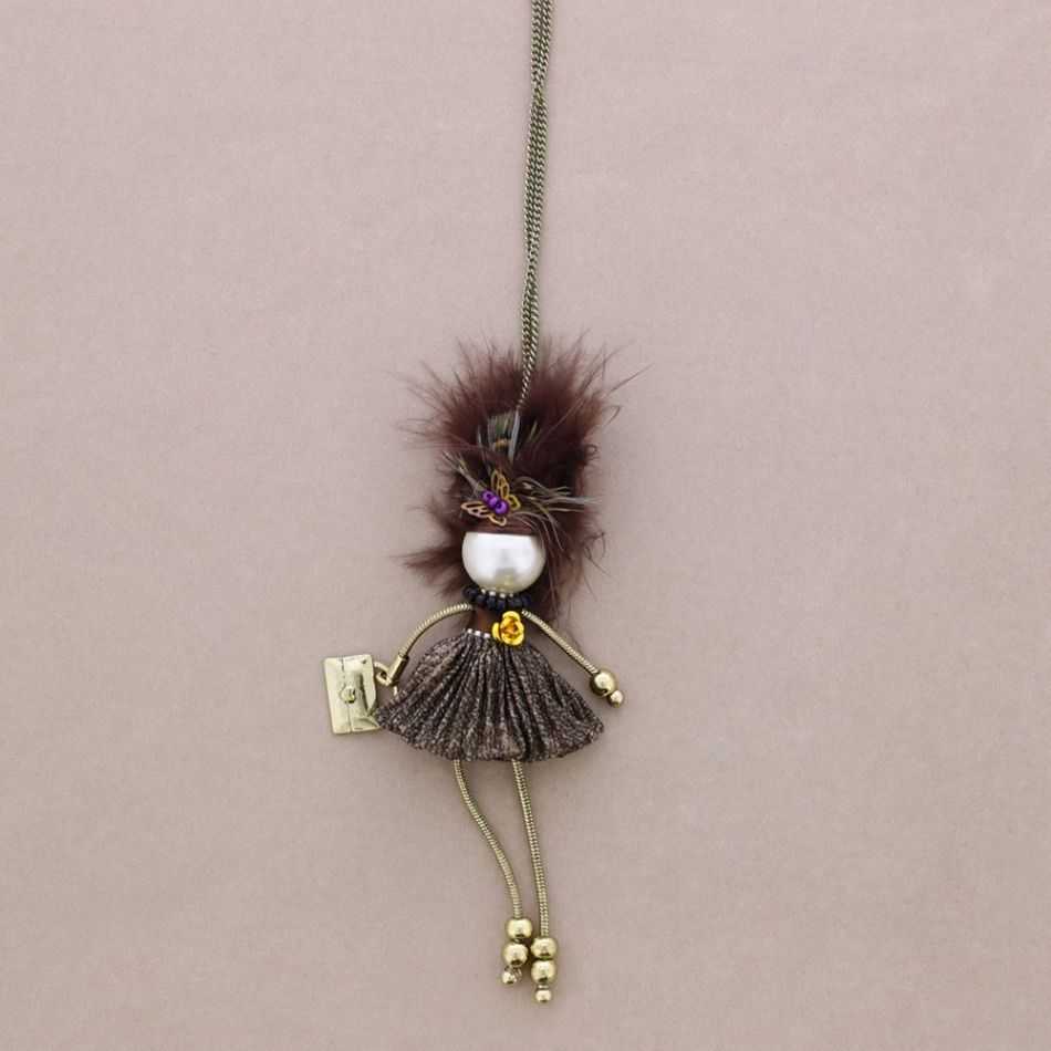 LONG NECKLACE LADY QUEEN DOLL PENDANT