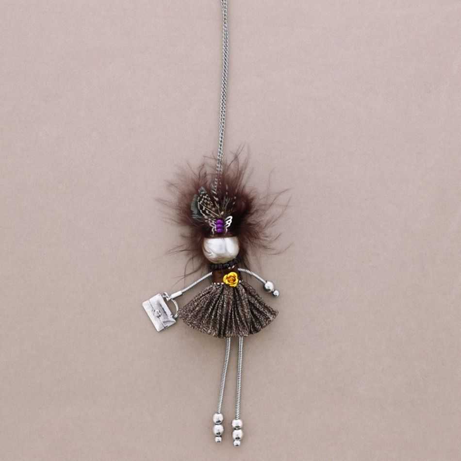 LONG NECKLACE LADY QUEEN DOLL PENDANT