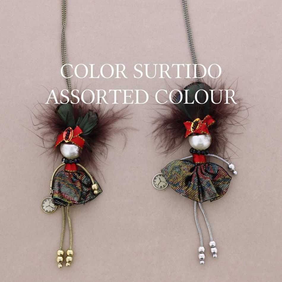 LONG PENDANT NECKLACE LADY QUEEN DOLL