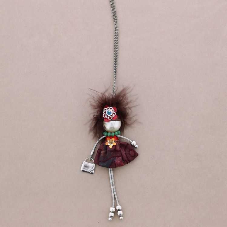 COLLAR LARGO COLG. MUÑECA LADY QUEEN