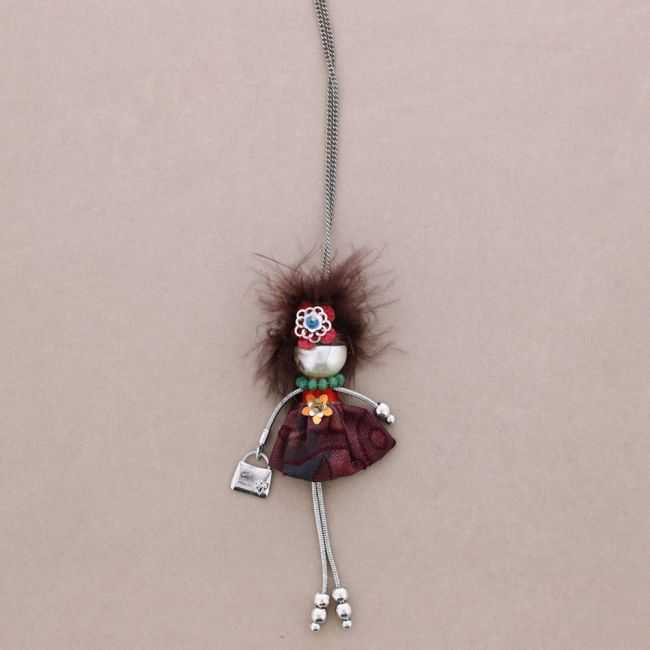 LONG PENDANT NECKLACE LADY QUEEN DOLL
