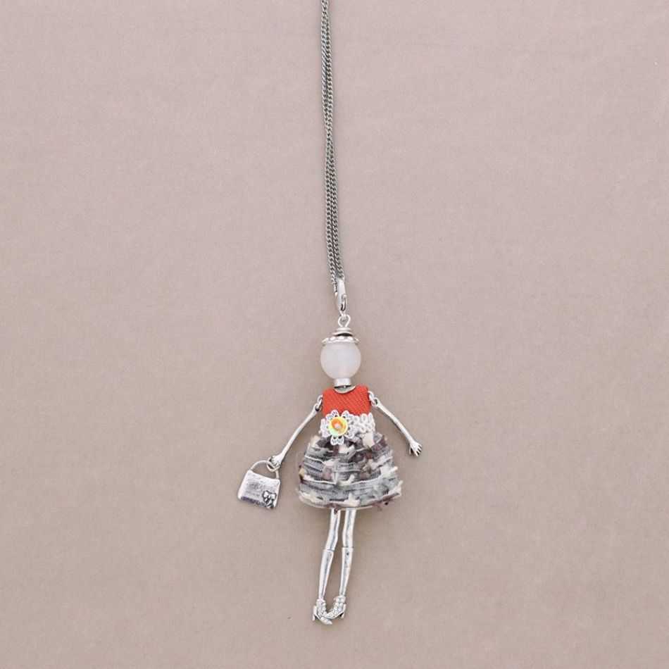 LONG PENDANT NECKLACE DOLL