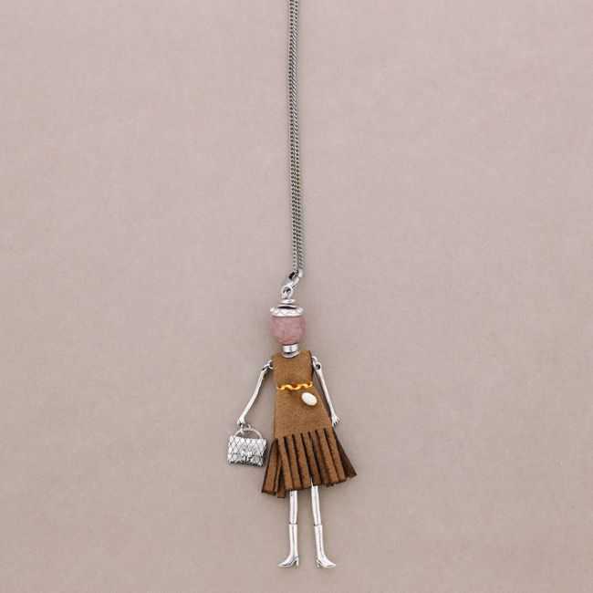 LONG PENDANT NECKLACE DOLL