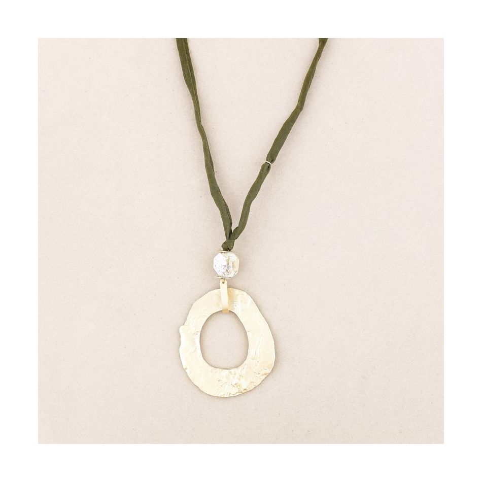 COLLAR LARGO COLGANTE PIEDRA DÓNUT METAL