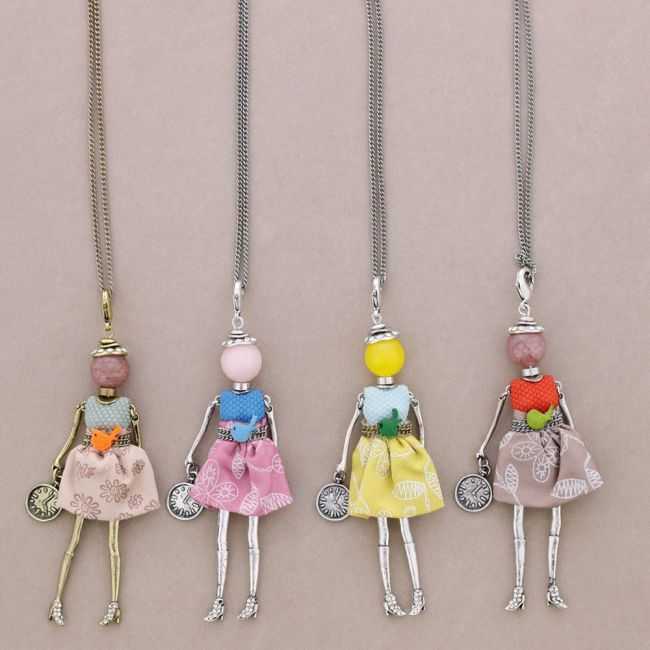 LONG NECKLACE DOLL PENDANT