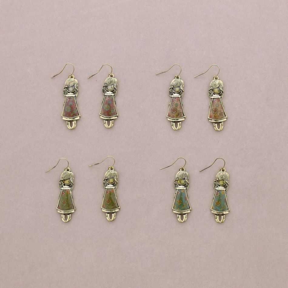 DOLL EARRINGS