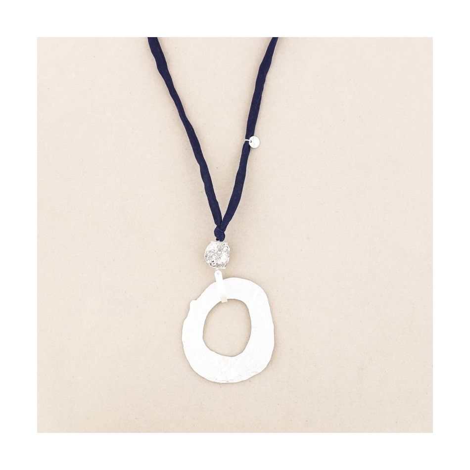 METAL DONUT STONE LONG PENDANT NECKLACE