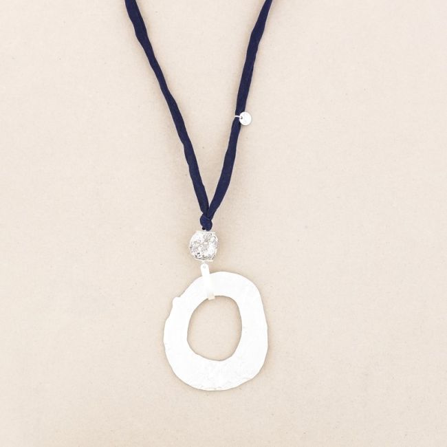METAL DONUT STONE LONG PENDANT NECKLACE