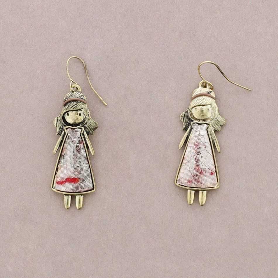 DOLL EARRING