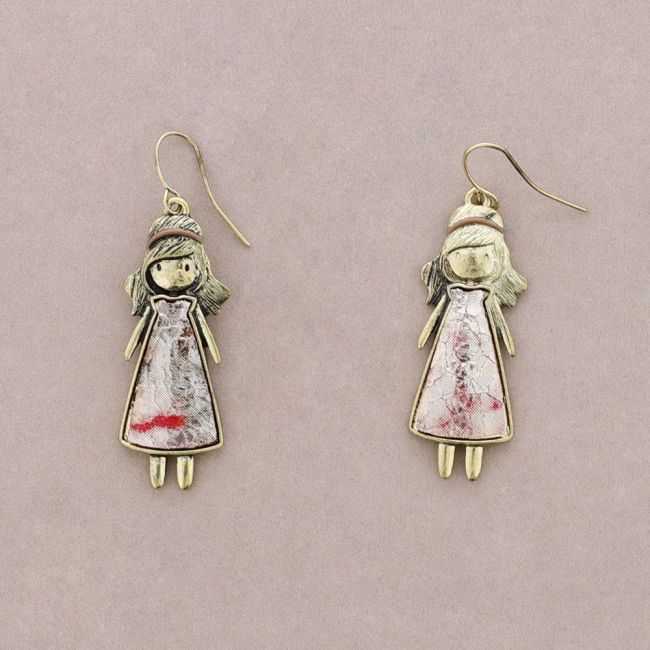 DOLL EARRING