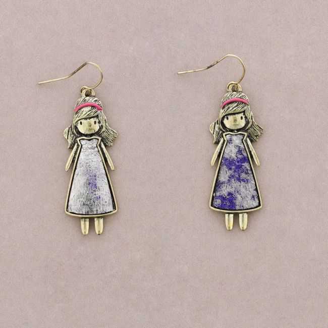 DOLL EARRING