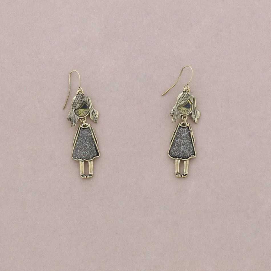 DOLL EARRINGS