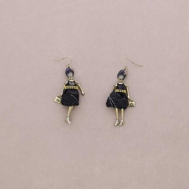 PENDIENTES COLG. MUÑECA CARINA