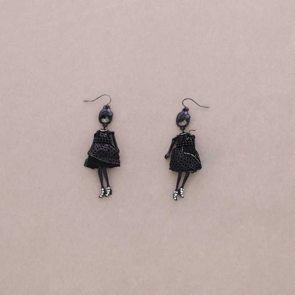 PENDIENTES COLG. MUÑECA CARINA