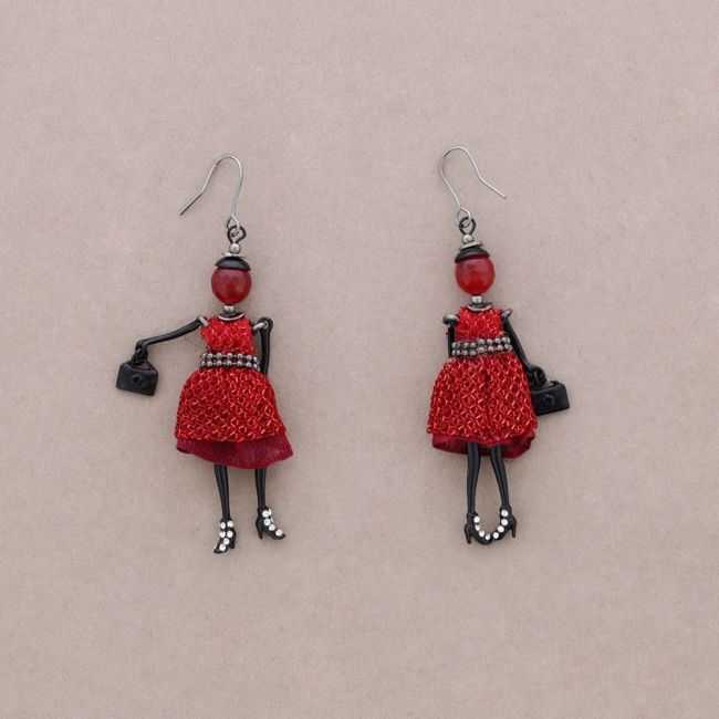 DOLL PENDANT EARRINGS