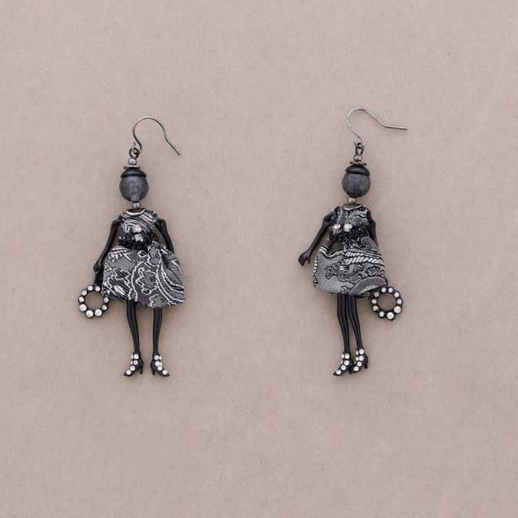 PENDIENTES COLG. MUÑECA