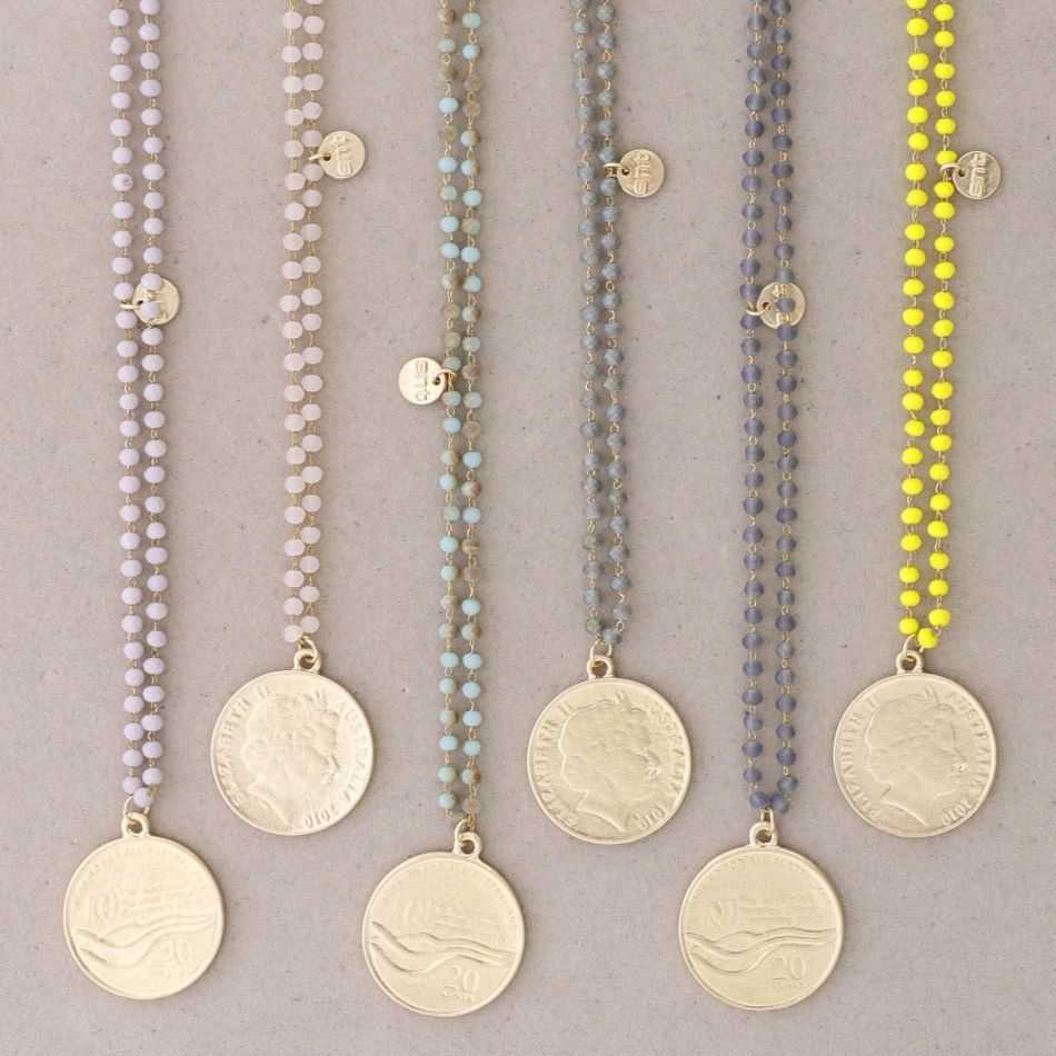 LONG NECKLACE WITH FACETED CRYSTALS AND METAL COIN PENDANT