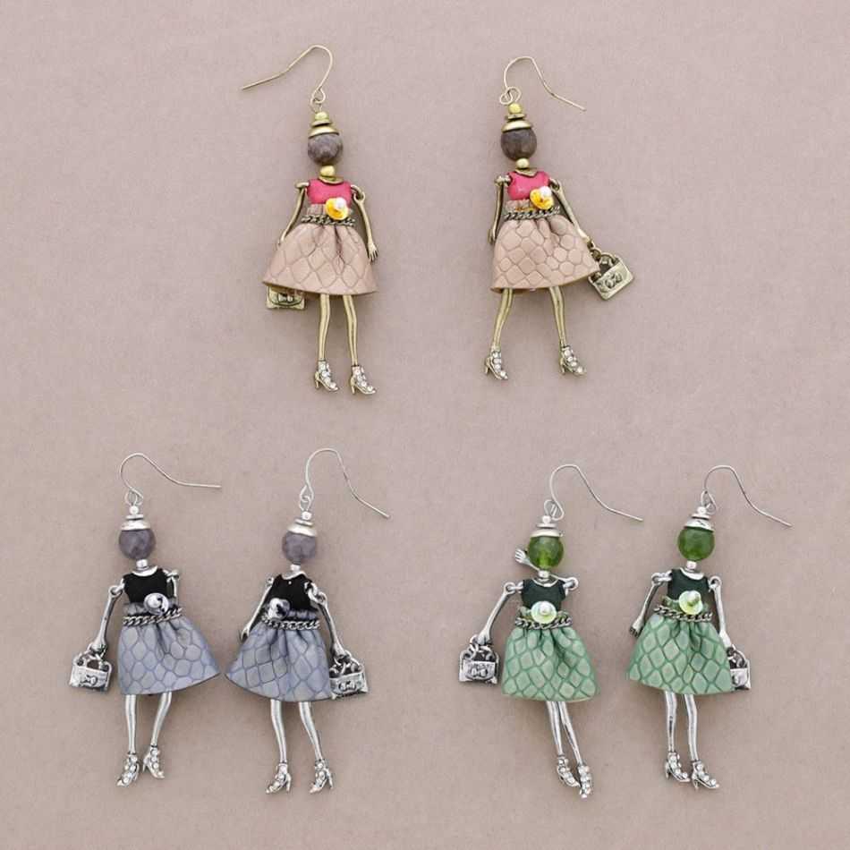 DOLL PENDANT EARRINGS