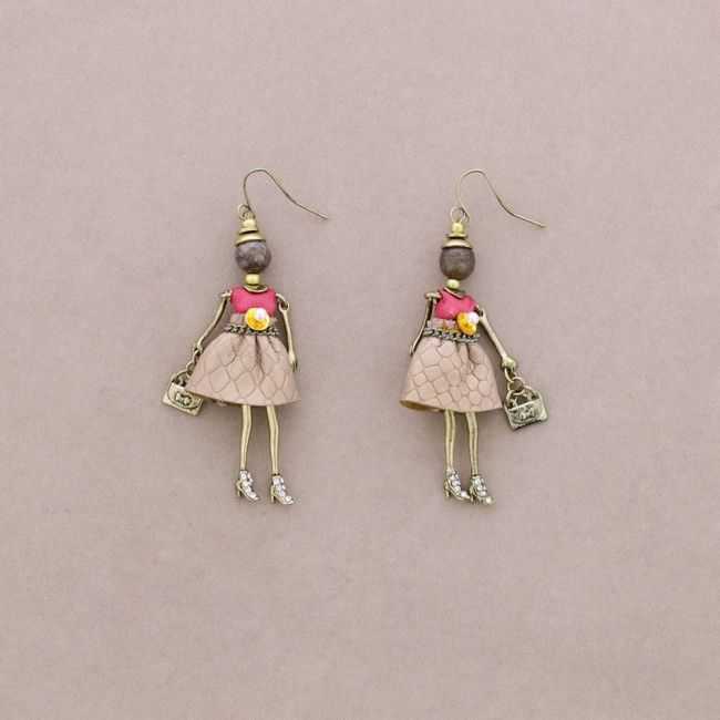 DOLL PENDANT EARRINGS