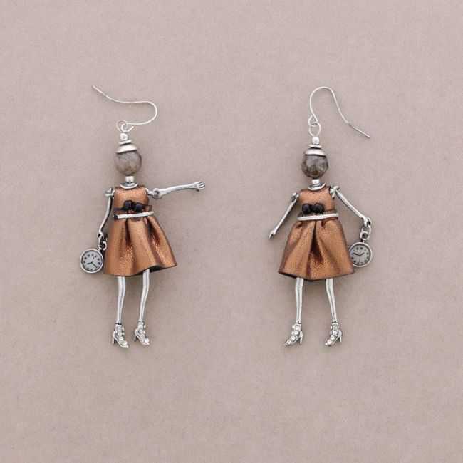 PENDANT EARRINGS DOLL