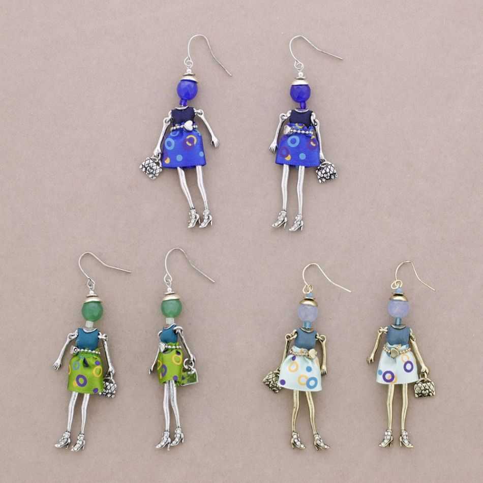 PENDIENTES COLGANTE MUÑECA
