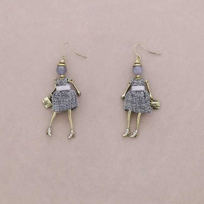 PENDANT EARRINGS DOLL