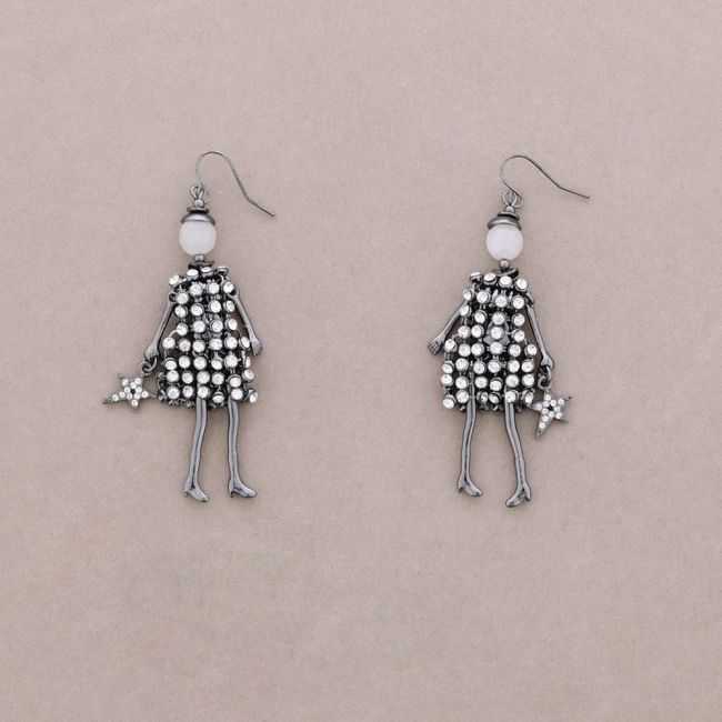 PENDIENTES COLGANTE MUNECA