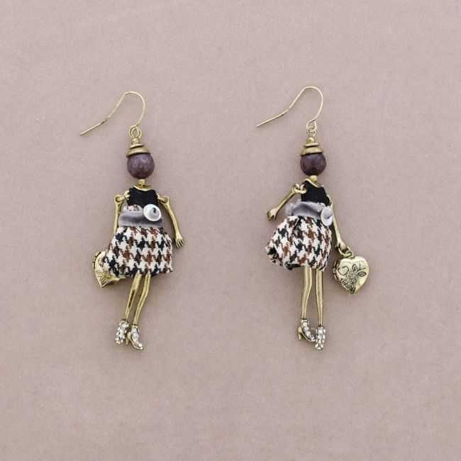 PENDANT EARRINGS DOLL
