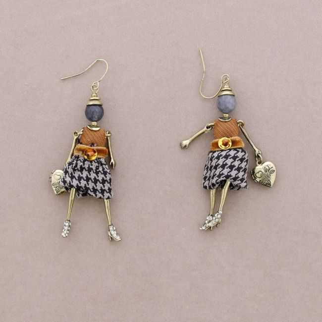 PENDANT EARRINGS DOLL