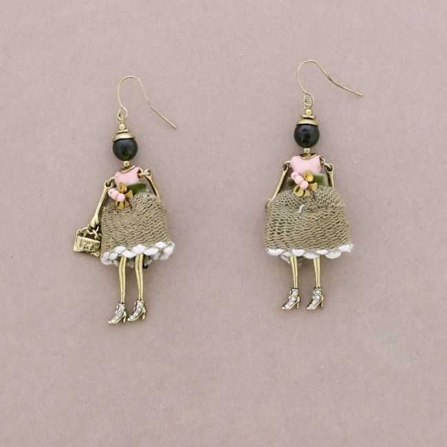 PENDANT EARRINGS DOLL