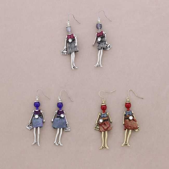 DOLL PENDANT EARRINGS
