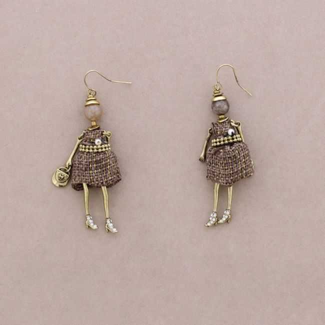 PENDANT EARRINGS DOLL