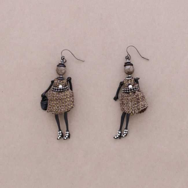 PENDANT EARRINGS DOLL