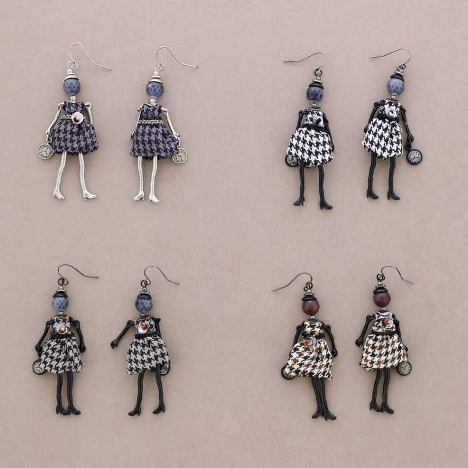 PENDANT EARRINGS DOLL