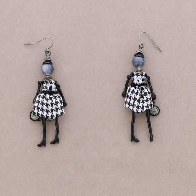 PENDANT EARRINGS DOLL