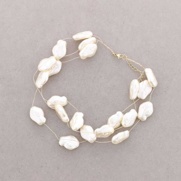 BRAIDED SHORT NECKLACE WITH PEARL FINISH BEADS