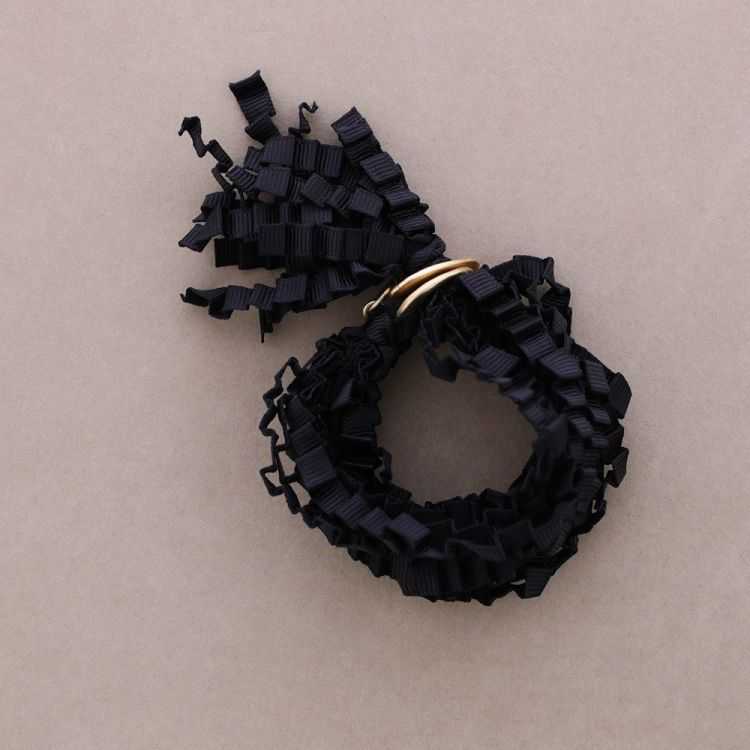 CURLY SATIN RIBBON BRACELET