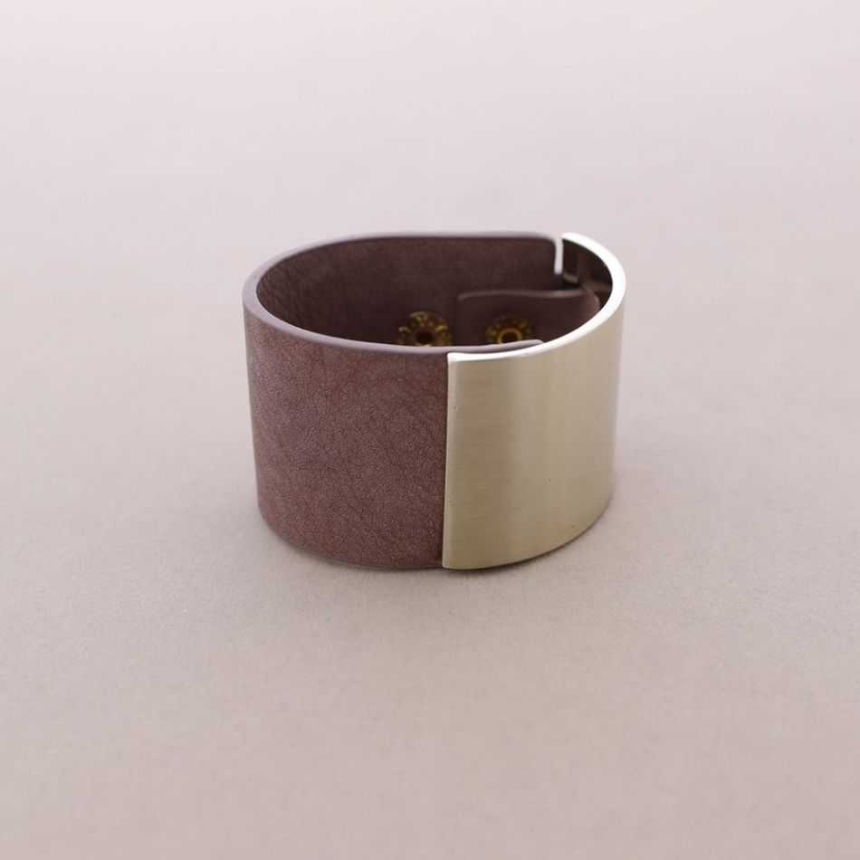 LEATHER METAL BRACELET