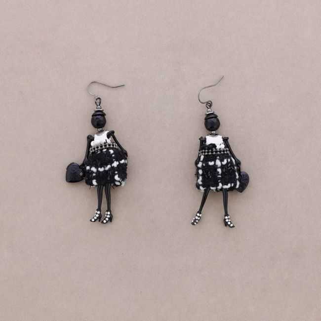 PENDANT EARRINGS DOLL