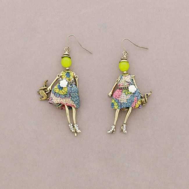 PENDANT EARRINGS DOLL