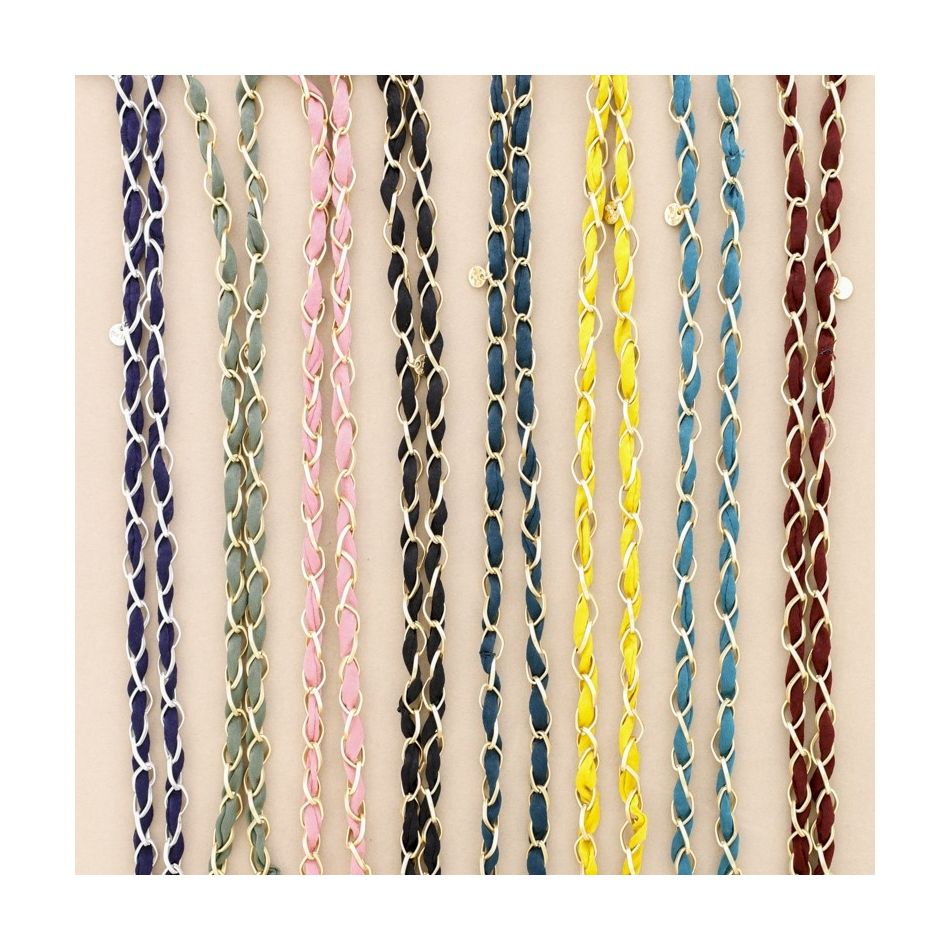LONG NECKLACE WITH INTERTWINED FABRIC LINKS