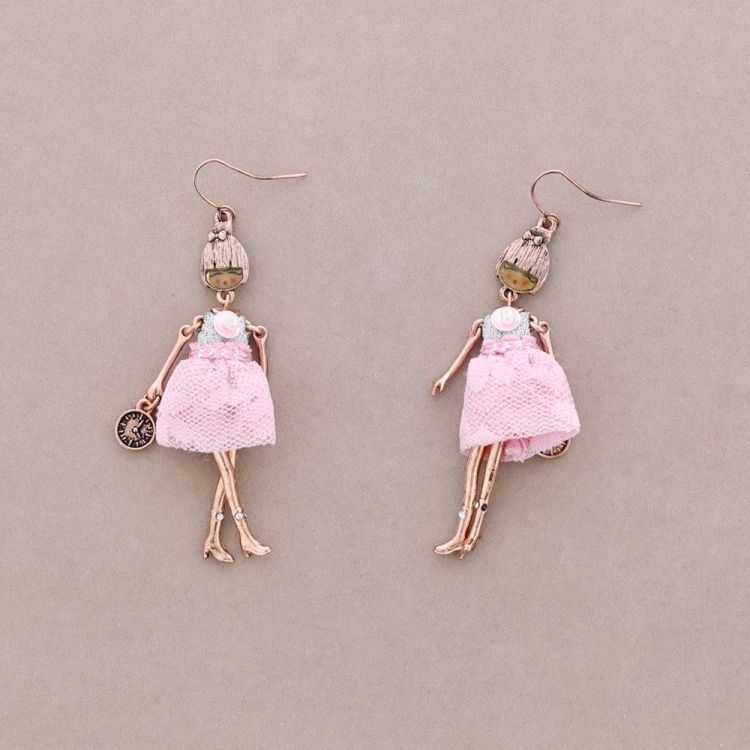 PENDIENTES COLG. MUÑECA CARINA 2