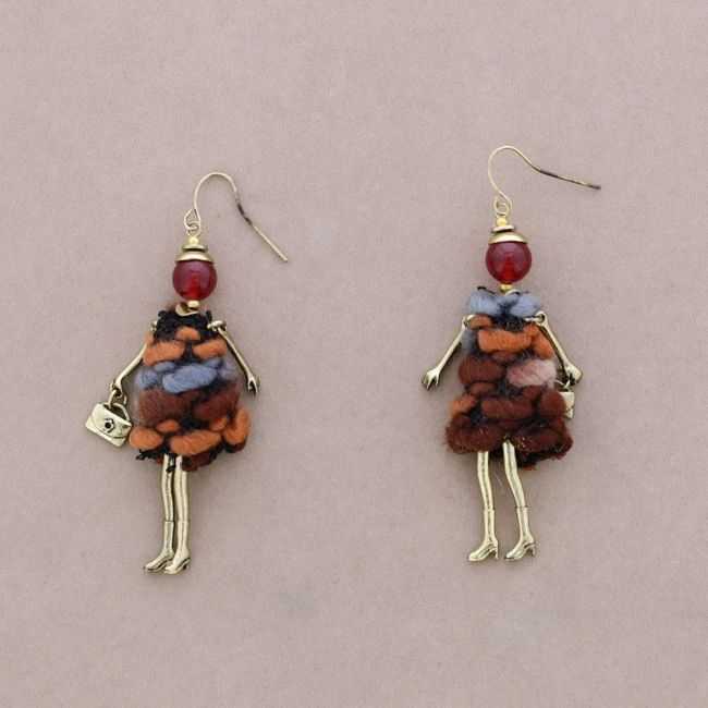 METAL DOLL EARRINGS